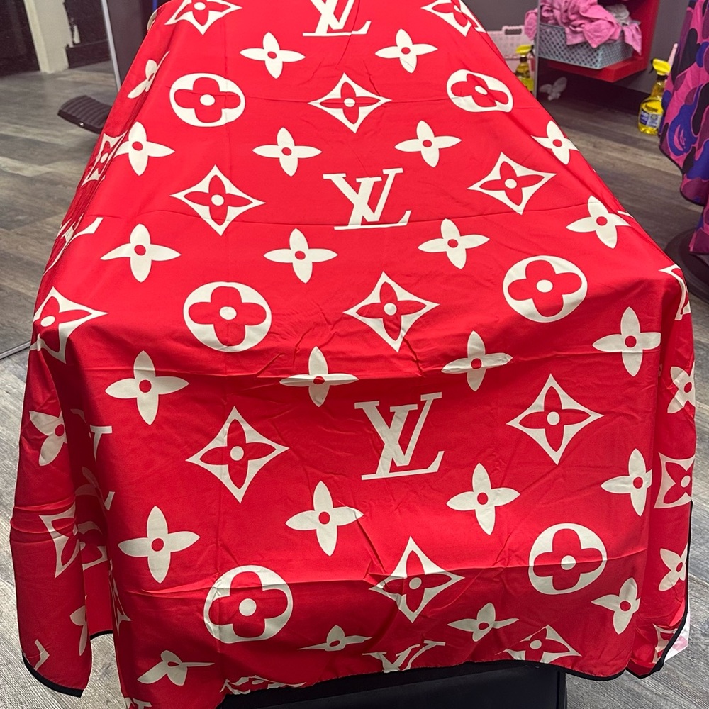 Barber Capes, Stylist Capes, Hair Capes, Shampoo, Barber School, FAST SHIPPING